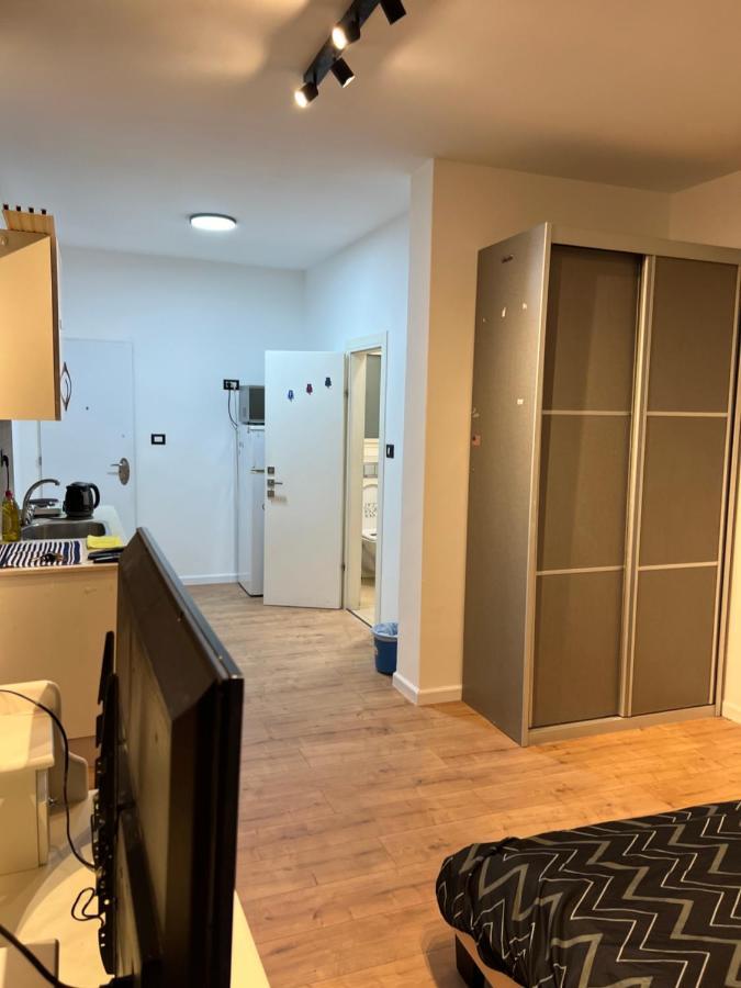 גיא ברוזמרין Apartment Ейлат Екстериор снимка